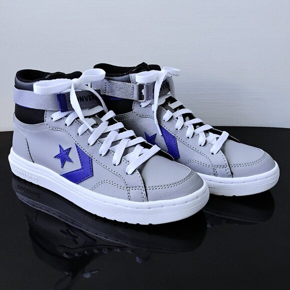 Converse Men Pro Blaze V2 Sport Luxe Faux Leather Sneaker in Classic Grey/Black - Picture 2 of 14